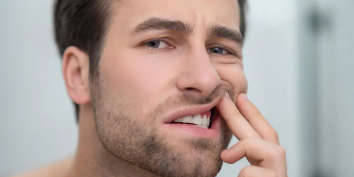 Τι είναι η υποχώρηση των ούλων;