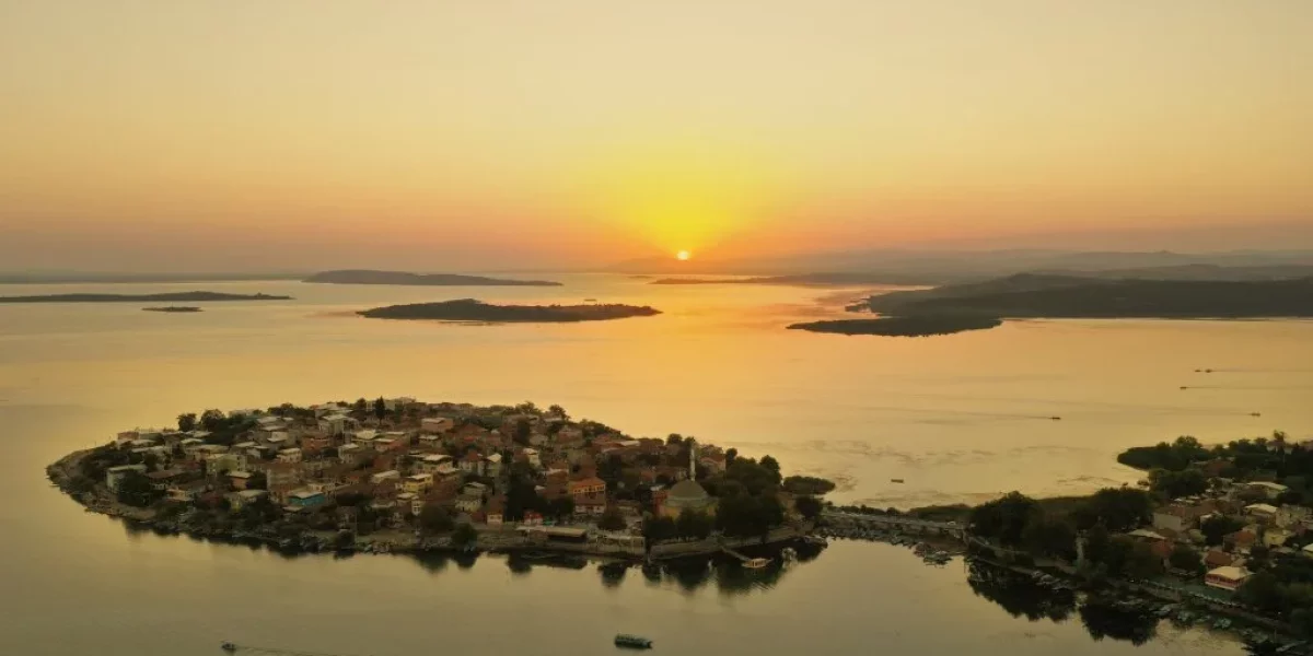 Γιατί η ταξιδιωτική θεραπεία για δόντια στο εξωτερικό αξίζει τον κόπο – Ανακαλύψτε την εμπειρία Milim Dental στην Μπούρσα